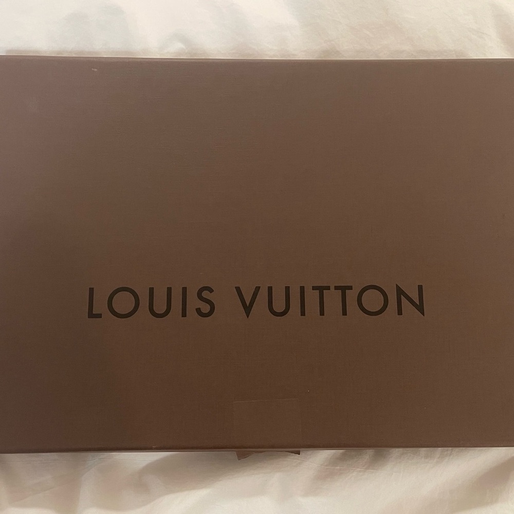 Authentic LOUIS VUITTON Scarf/Wrap Box, 14.5-in x 10-in x 1.75-in.